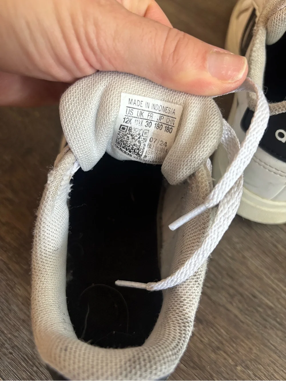 adidas Kids White and Black Low-Top Sneakers